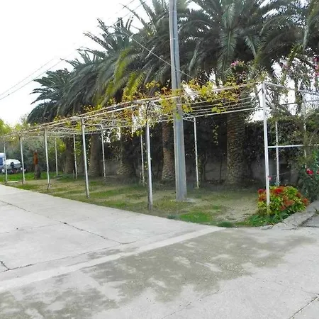 Apartment In With Sea View, Terrace, Air Conditioning, Wi-fi *