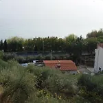 In With Sea View, Terrace, Air Conditioning, Wi-fi Daire Duće