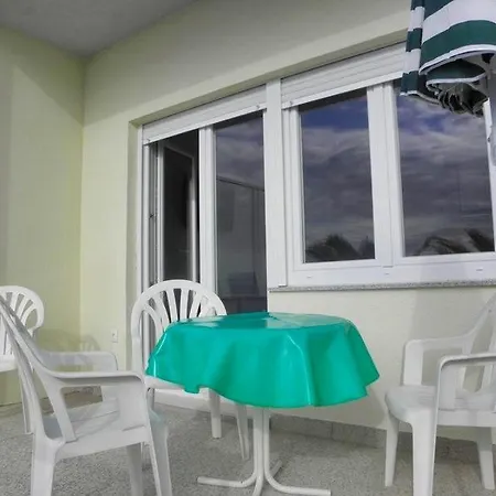 In With Sea View, Terrace, Air Conditioning, Wi-fi Lejlighed