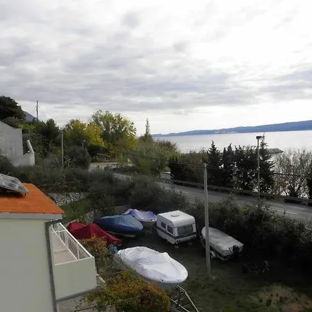 In With Sea View, Terrace, Air Conditioning, Wi-fi Lejlighed Duće