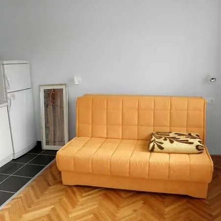 In With Sea View, Terrace, Air Conditioning, Wi-fi Duće